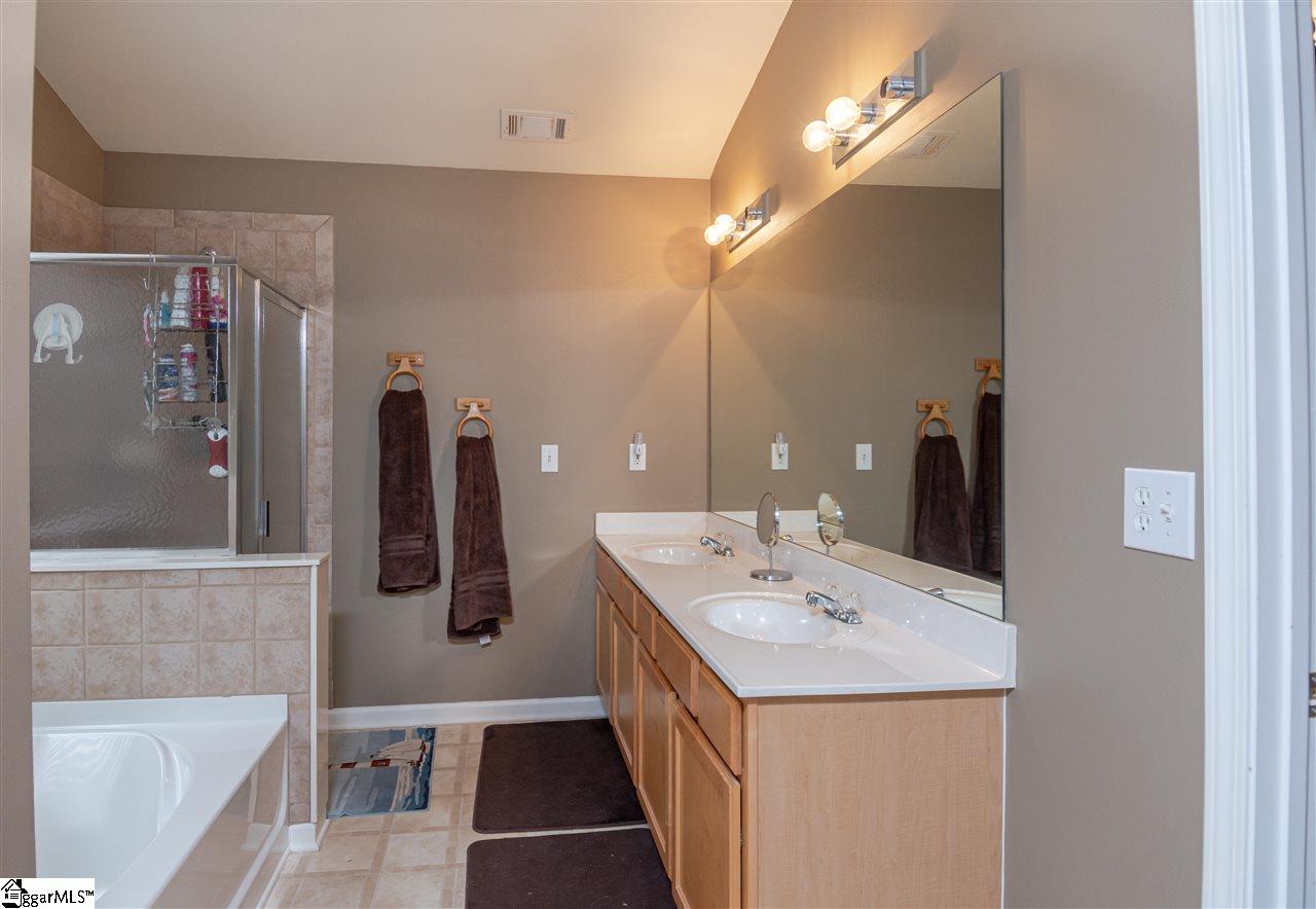 105 Ridgebrook Way Greenville, SC 29605 - Photo 15 of 32 Gallery Image 15