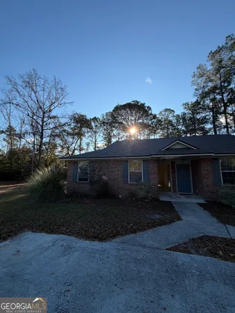 $1,200 | 444 Admiral's Walk Drive, St. Marys, GA 31558