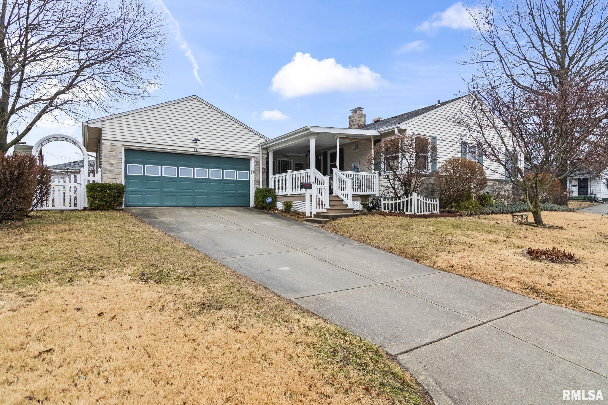 18 Maple Court Decatur, IL 62526 - Photo 1 of 23