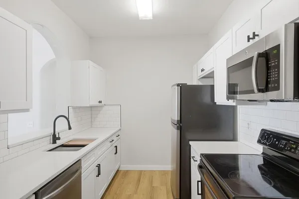 $2,100 | 3190 Dante Drive, Unit 305, Orlando, FL 32835