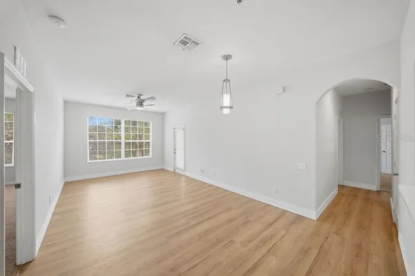 $2,100 | 3190 Dante Drive, Unit 305, Orlando, FL 32835