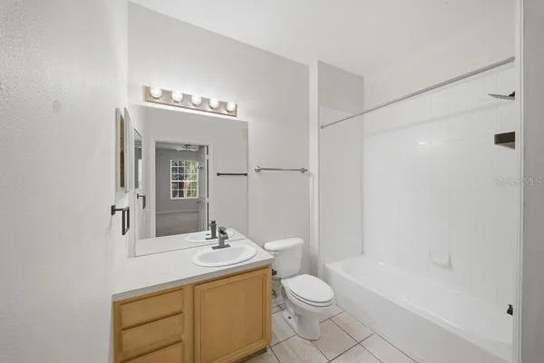 $2,100 | 3190 Dante Drive, Unit 305, Orlando, FL 32835