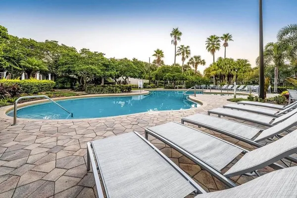 $2,100 | 3190 Dante Drive, Unit 305, Orlando, FL 32835