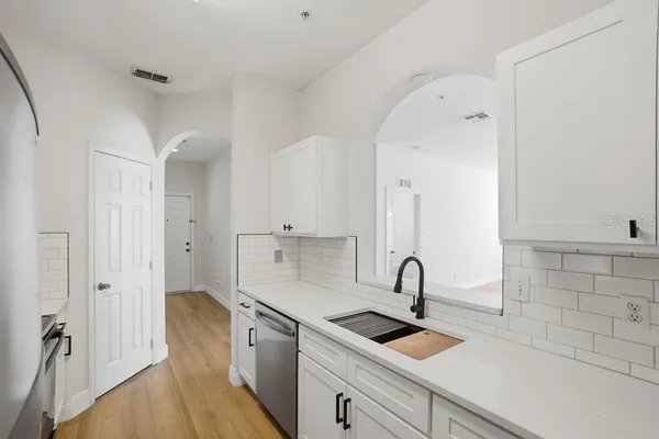 $2,100 | 3190 Dante Drive, Unit 305, Orlando, FL 32835