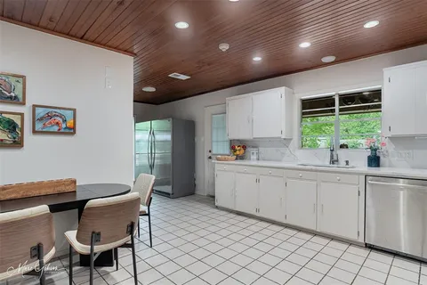 $750,000 | 5800 Jefferson Paige Road, Shreveport, LA 71119