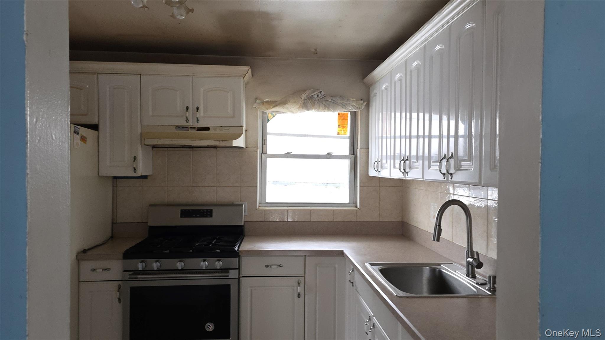 1597 Brentwood Road Bay Shore, NY 11706 - Photo 13 of 28