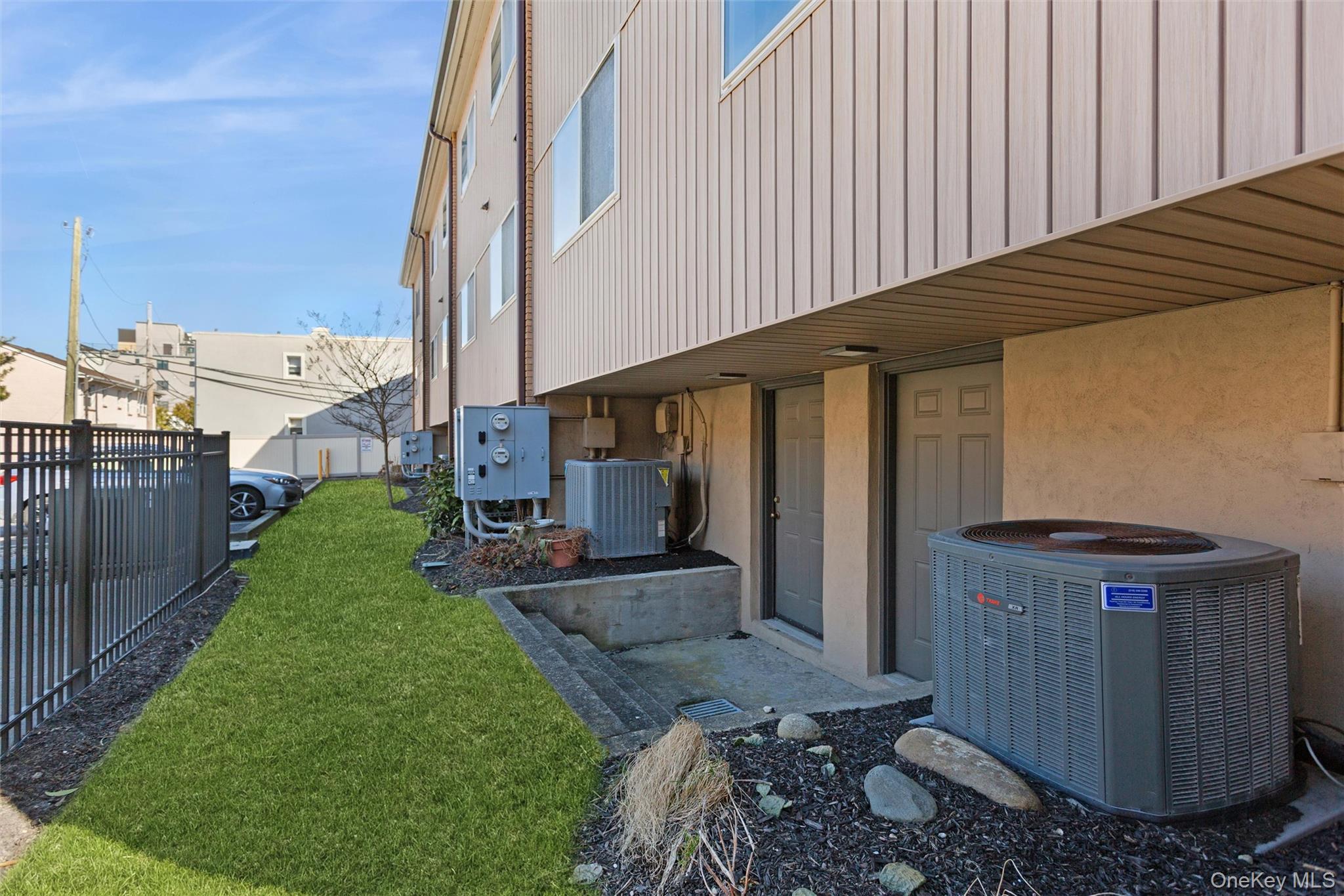 811 Shore Road, Unit 11 Long Beach, NY 11561 - Photo 31 of 33