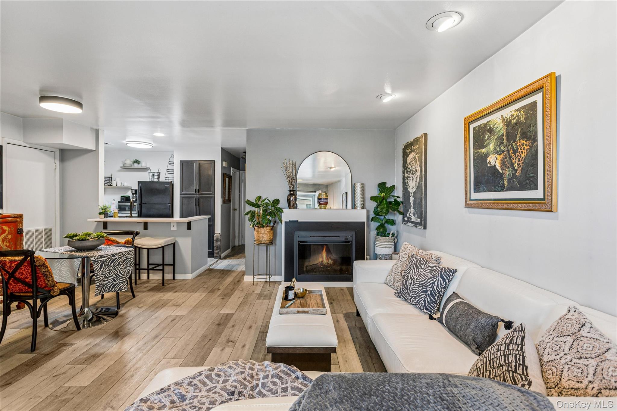 811 Shore Road, Unit 11 Long Beach, NY 11561 - Photo 5 of 33