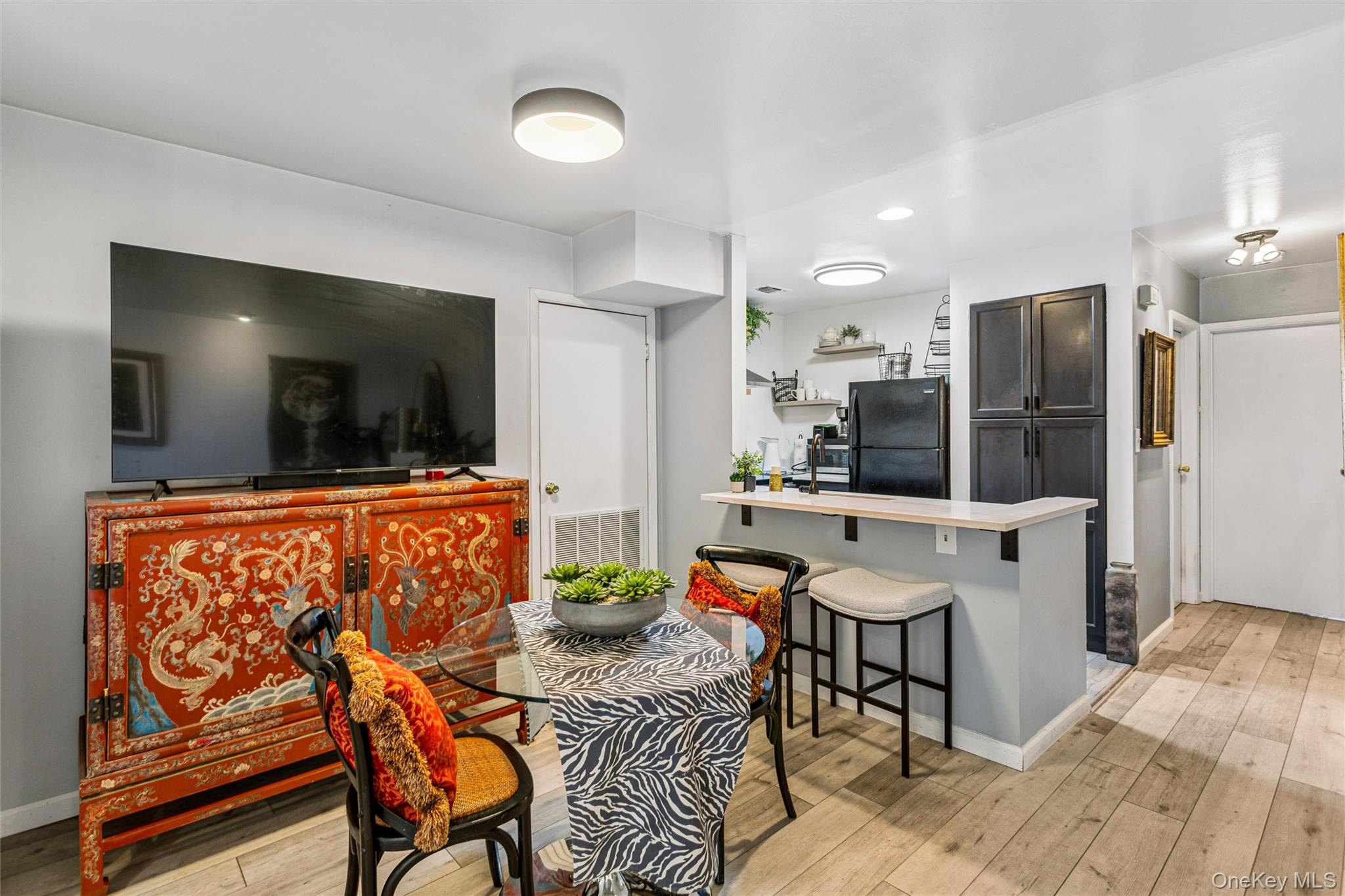 811 Shore Road, Unit 11 Long Beach, NY 11561 - Photo 8 of 33