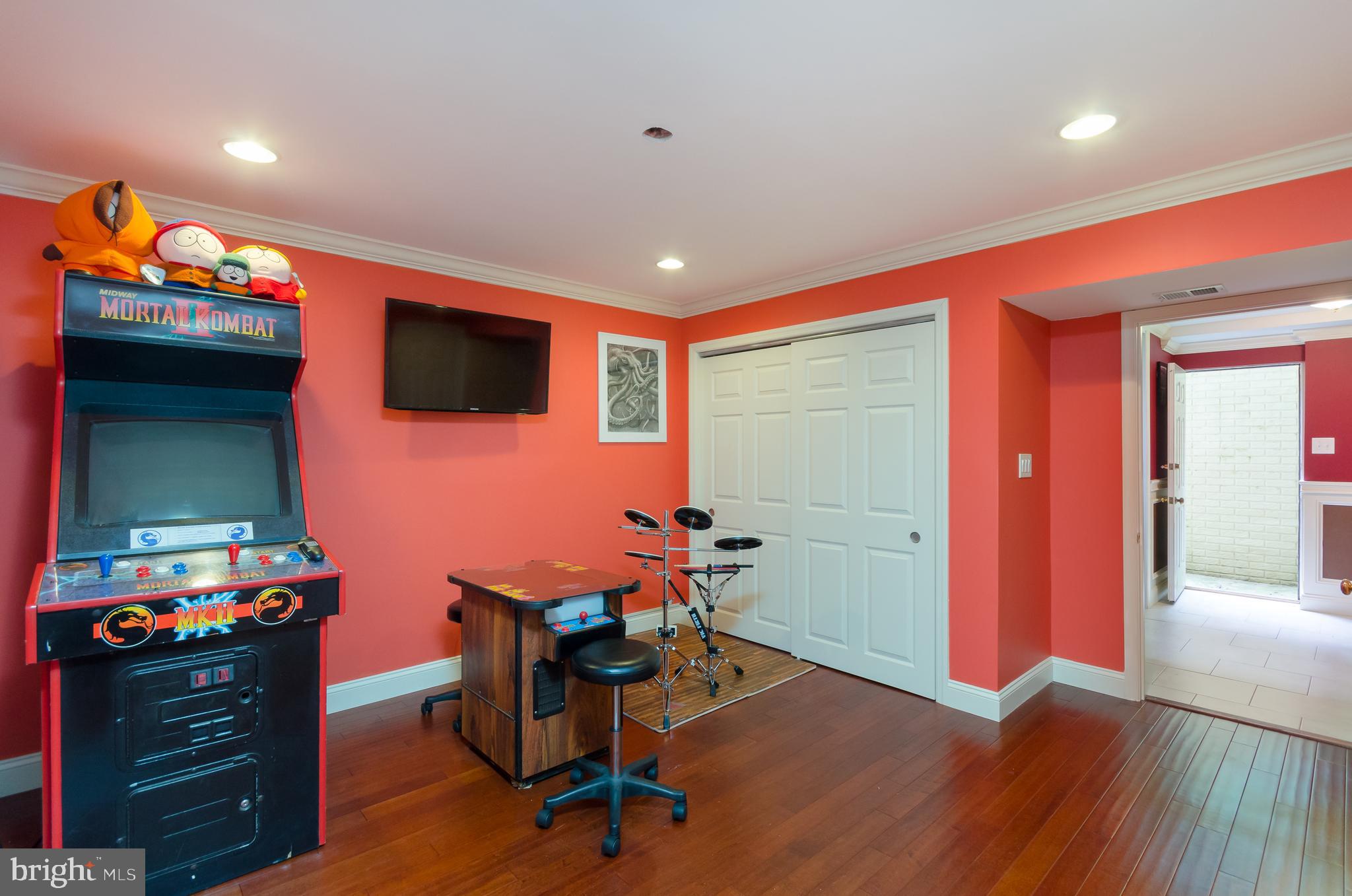 7203 Kyle's Landing Springfield, VA 22150 - Photo 36 of 48 Gallery Image 36