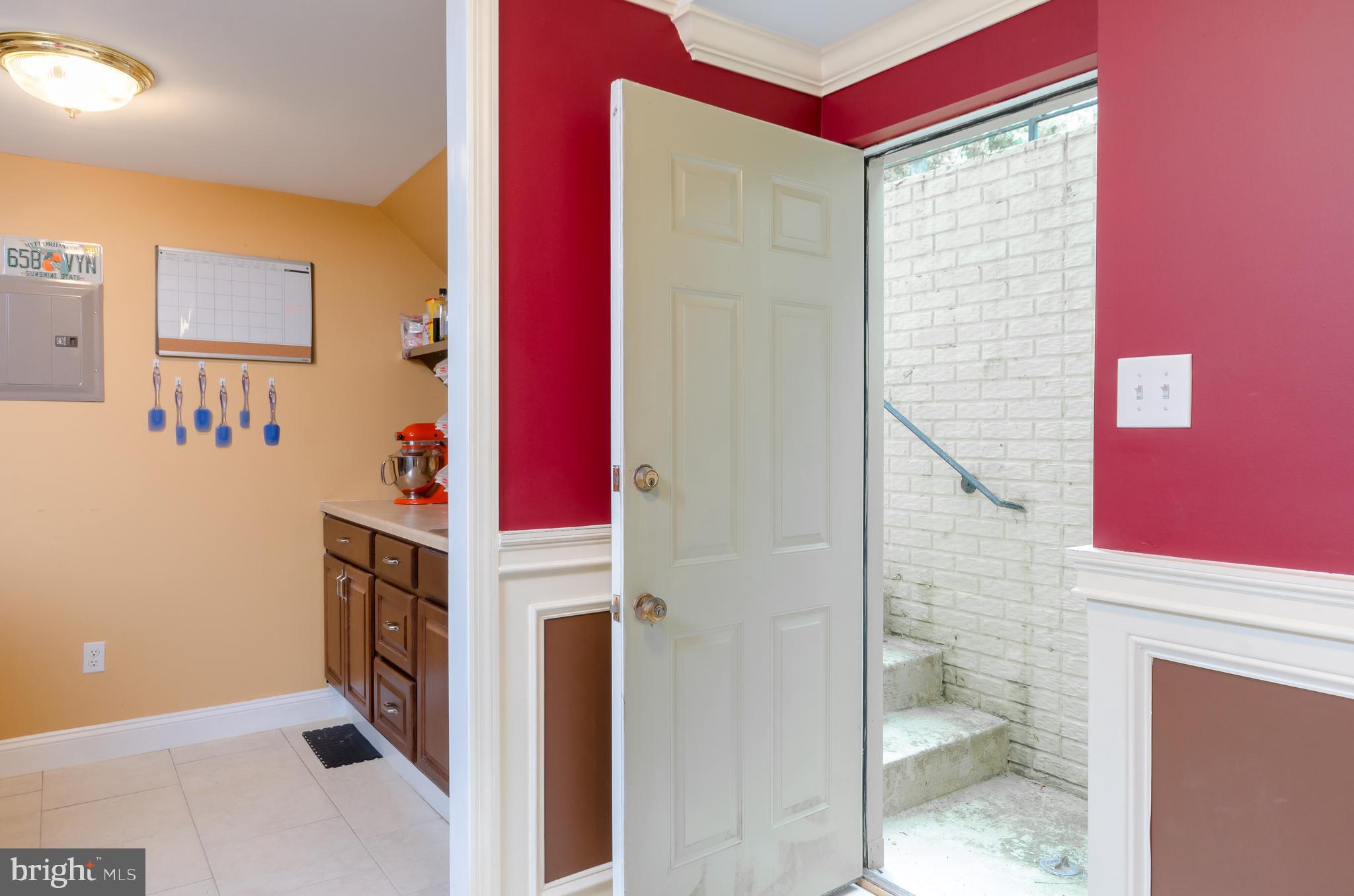 7203 Kyle's Landing Springfield, VA 22150 - Photo 41 of 48 Gallery Image 41