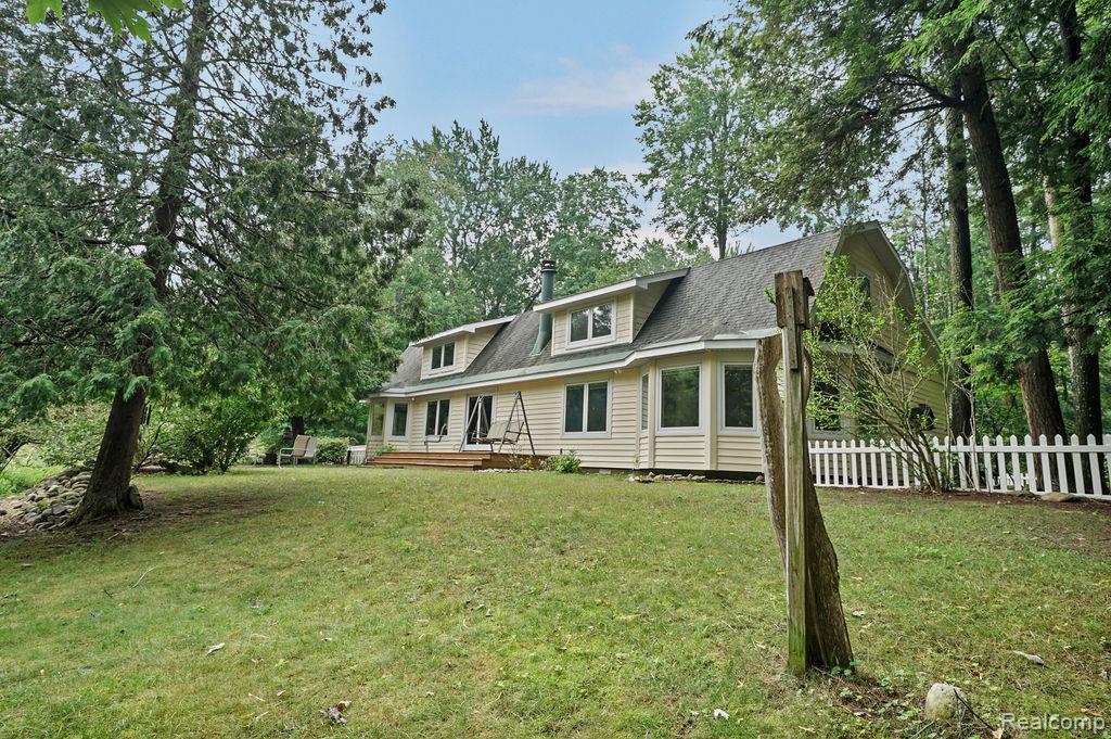9670 South County Line Road Manistee, MI 49660 - Photo 75 of 93 DSC02401.jpg