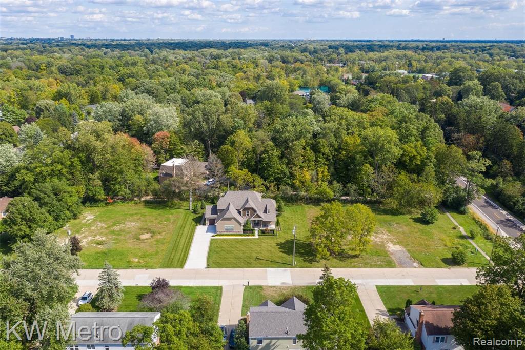 31291 Old Stage Road Bingham Farms, MI 48025 - Photo 4 of 18