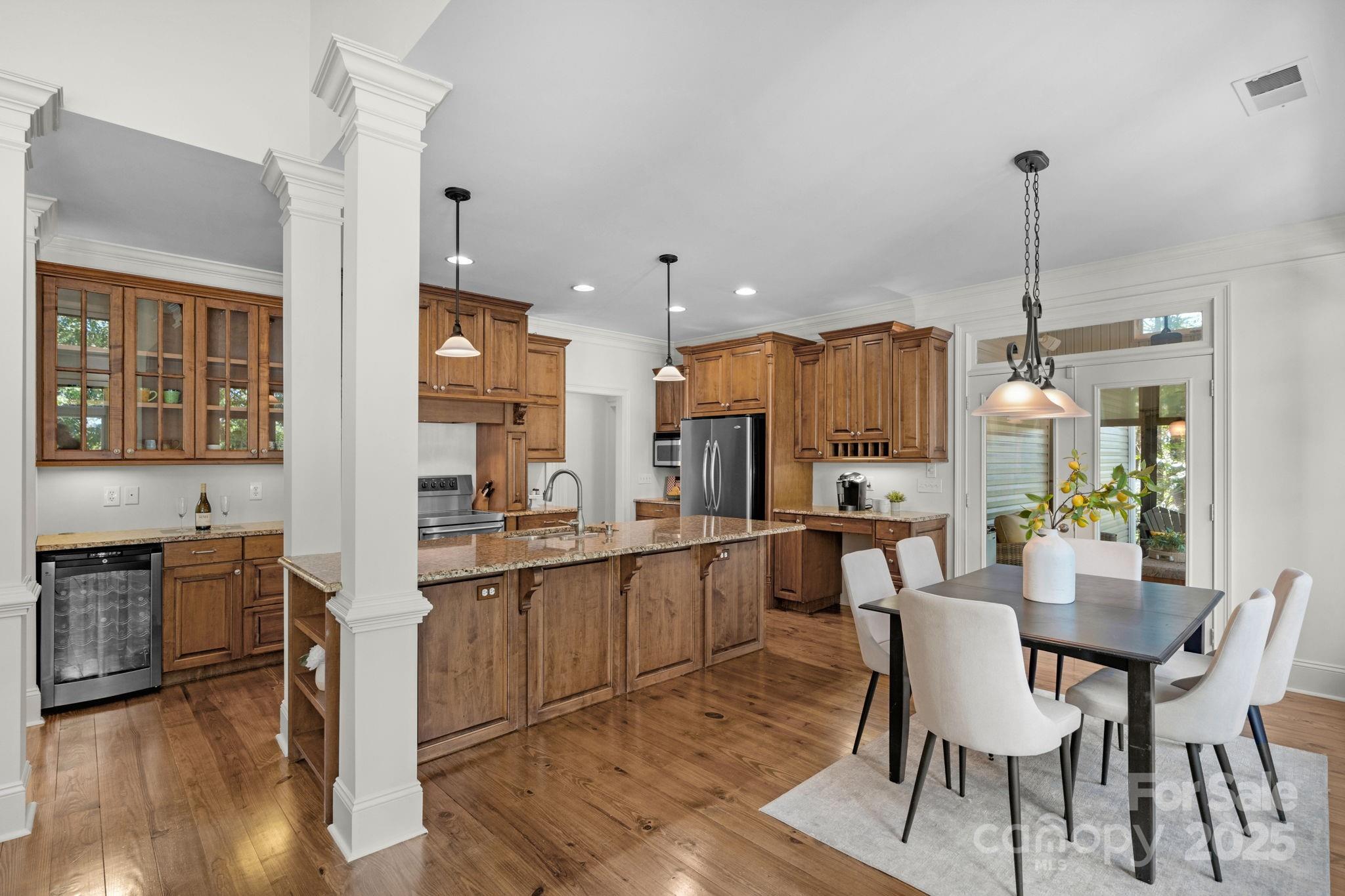 8623 Island Point Road Charlotte, NC 28278 - Photo 11 of 48 Gallery Image 11