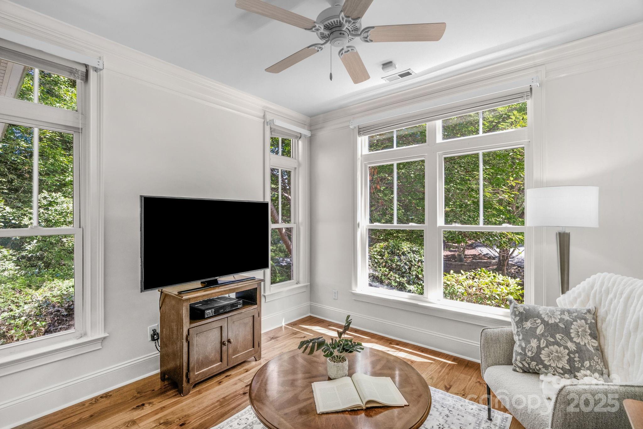 8623 Island Point Road Charlotte, NC 28278 - Photo 20 of 48 Gallery Image 20