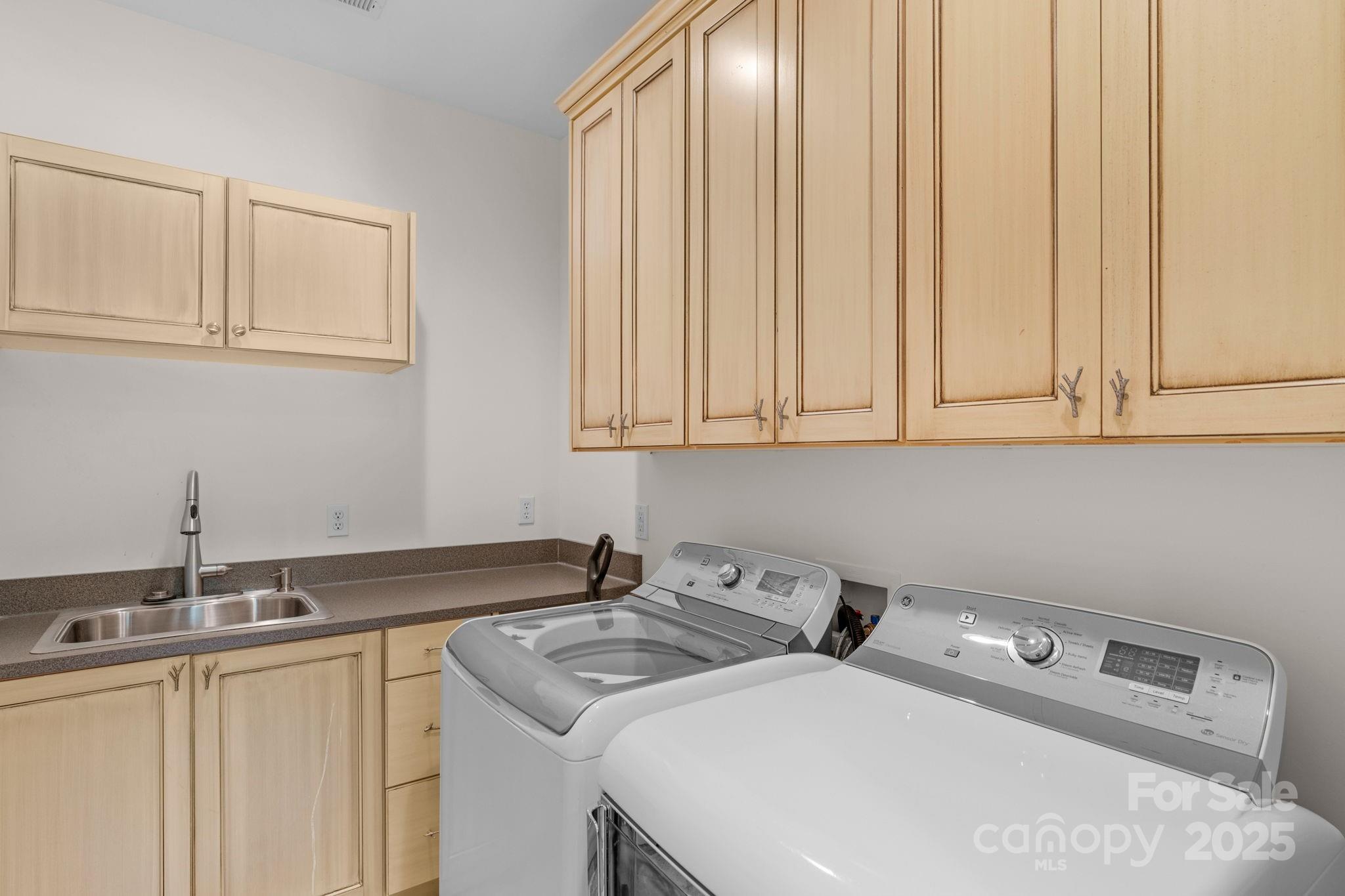 8623 Island Point Road Charlotte, NC 28278 - Photo 27 of 48 Gallery Image 27