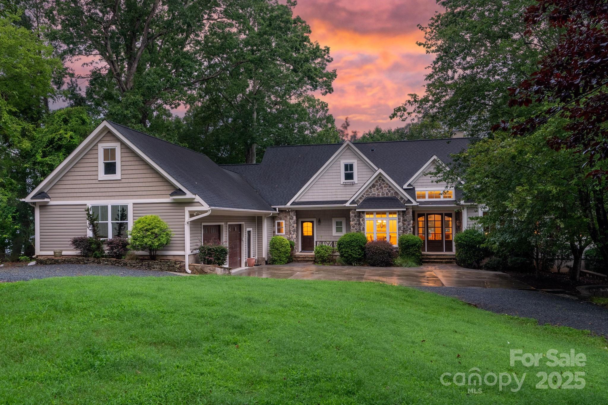 8623 Island Point Road Charlotte, NC 28278 - Photo 45 of 48 Gallery Image 45