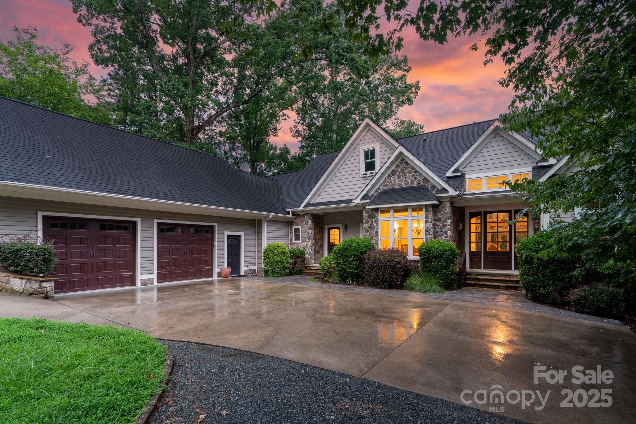 8623 Island Point Road Charlotte, NC 28278 - Photo 46 of 48 Gallery Image 46