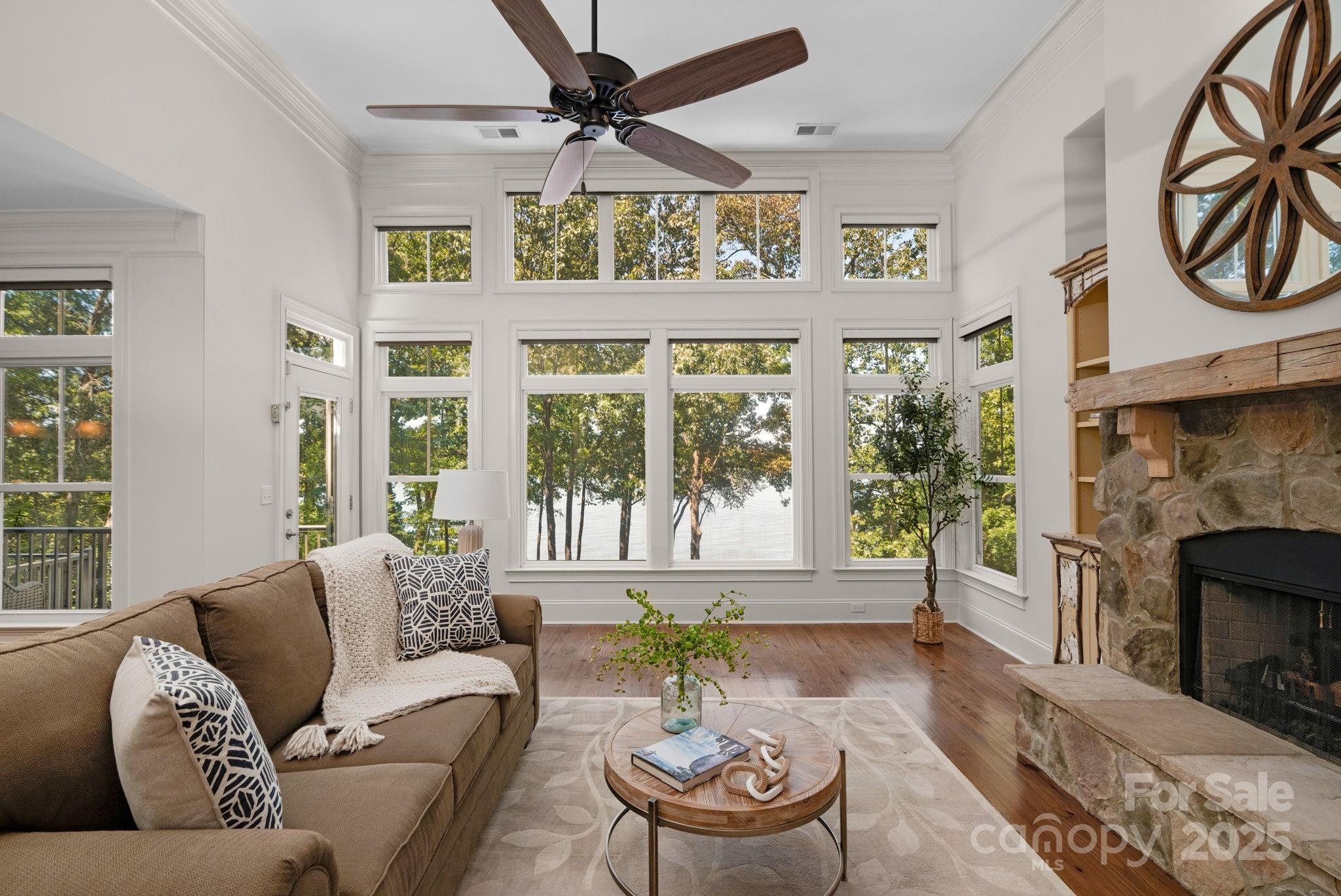 8623 Island Point Road Charlotte, NC 28278 - Photo 7 of 48 Gallery Image 7