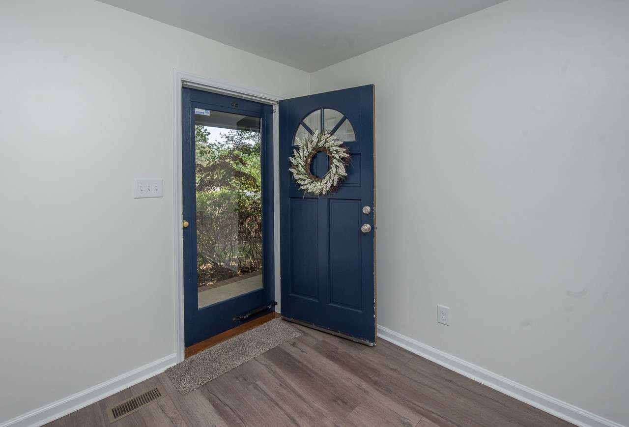 321 Irelan Drive Raleigh, NC 27606 - Photo 2 of 30 Photo 2