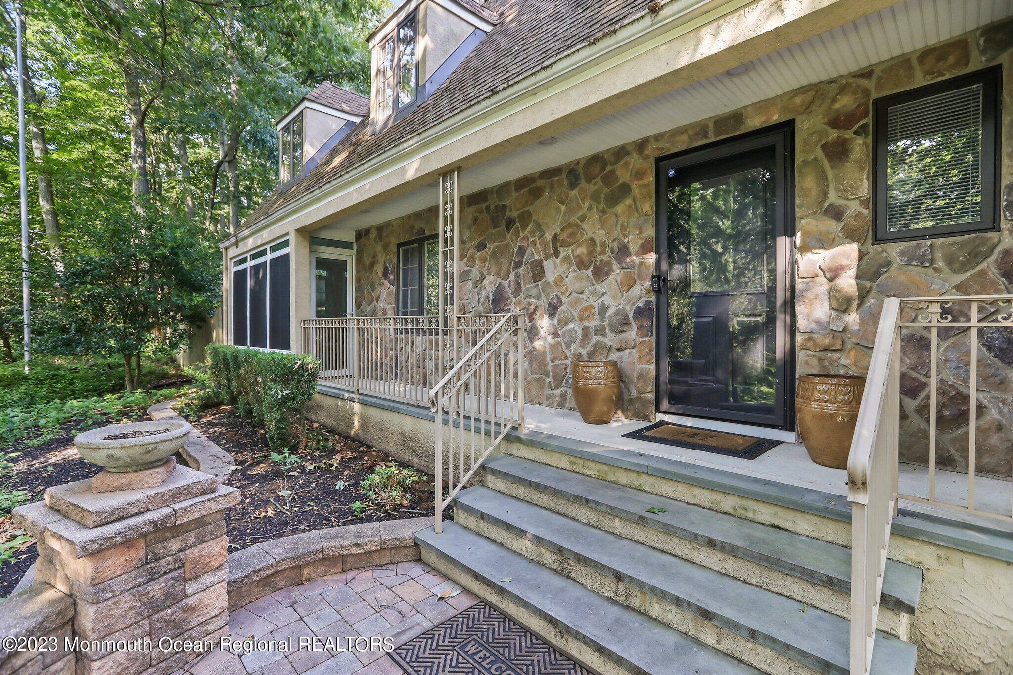 45 Glenwood Road Colts Neck, NJ 07722 - Photo 12 of 64 5W5A0291