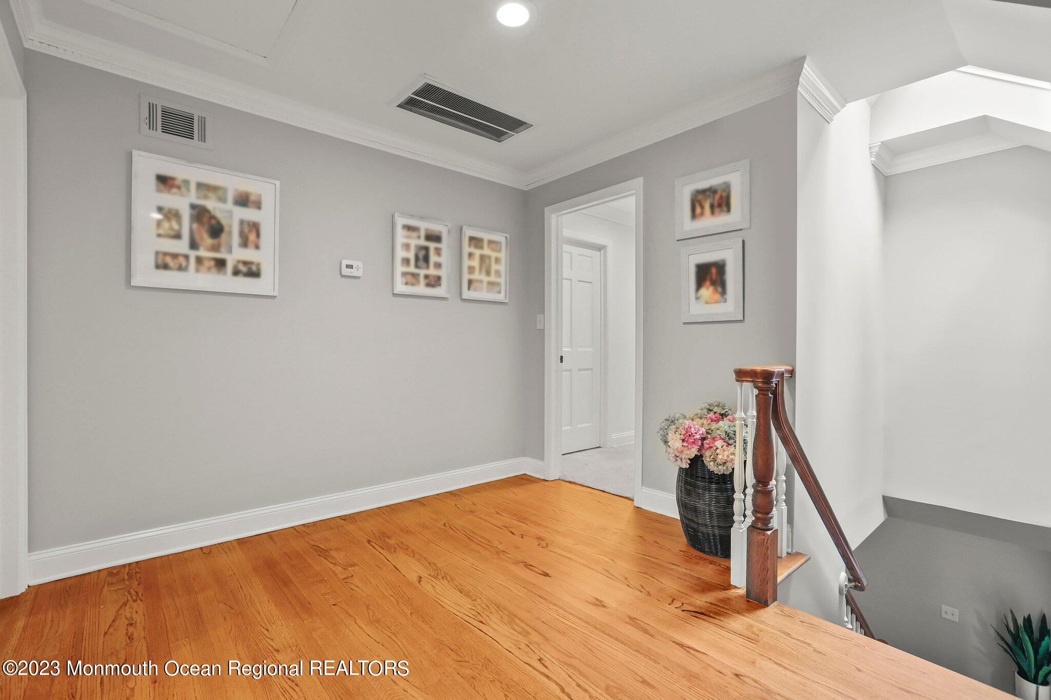 45 Glenwood Road Colts Neck, NJ 07722 - Photo 34 of 64 5W5A0011