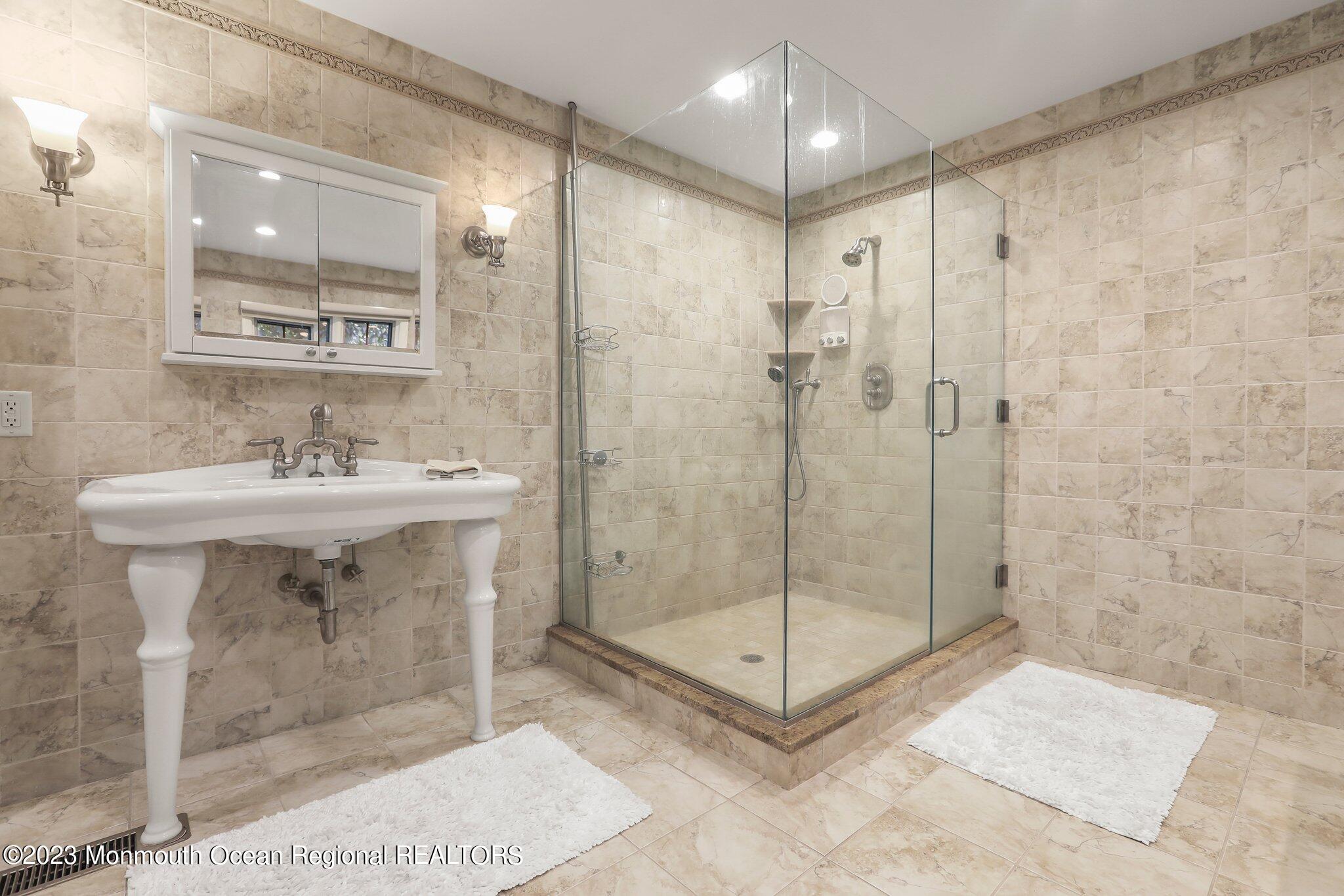 45 Glenwood Road Colts Neck, NJ 07722 - Photo 43 of 64 5W5A0061