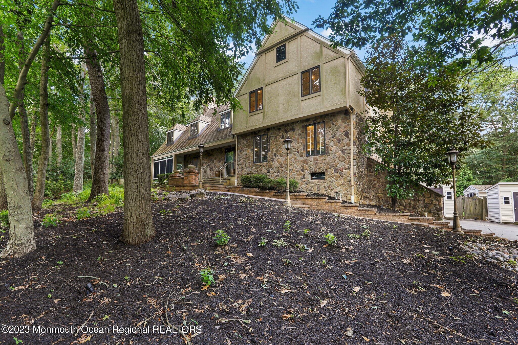 45 Glenwood Road Colts Neck, NJ 07722 - Photo 6 of 64 5W5A0101