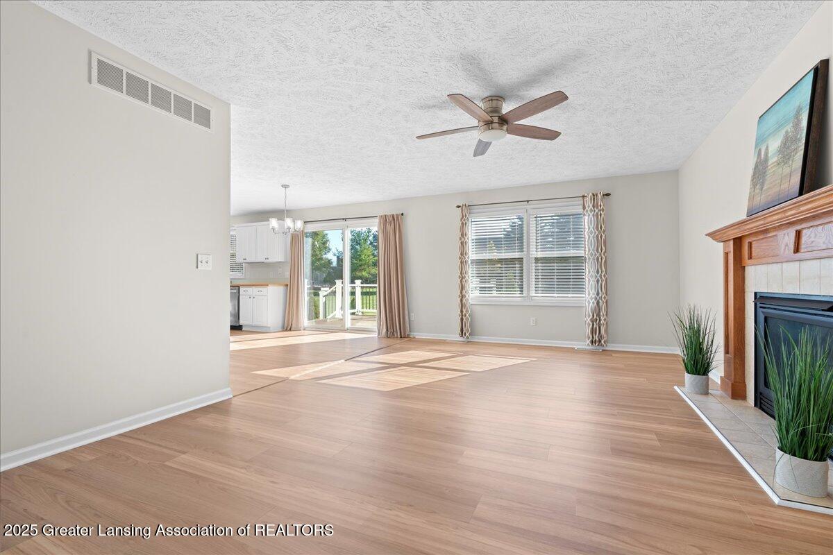 3783 Rudyard Way Lansing, MI 48906 - Photo 13 of 48 19-Media Jett - 27
