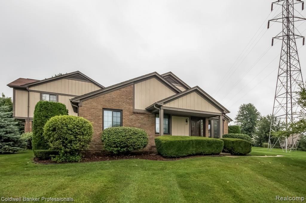 155 Meadow Ln Circle, Unit 21 Rochester Hills, MI 48307 - Photo 27 of 31