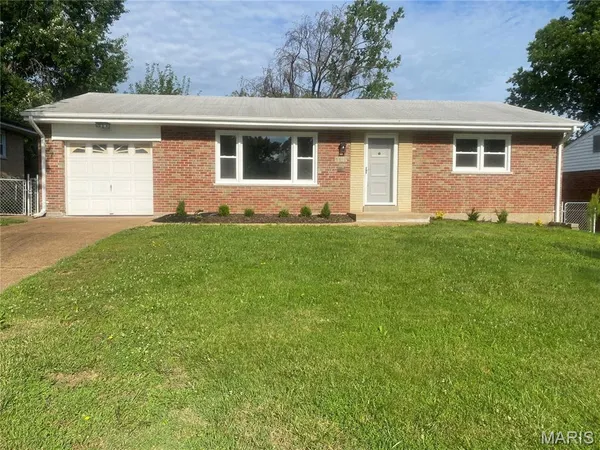 $289,000 | 8419 Craighill Drive, Affton, MO 63123