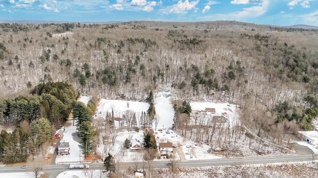 167 1/2 Palmer Road Monson, MA 01057 - Photo 5 of 36 Gallery Image 5
