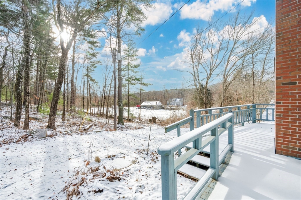 167 1/2 Palmer Road Monson, MA 01057 - Photo 6 of 36 Gallery Image 6