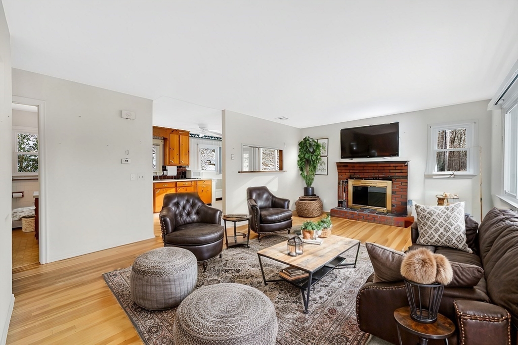 167 1/2 Palmer Road Monson, MA 01057 - Photo 8 of 36 Gallery Image 8