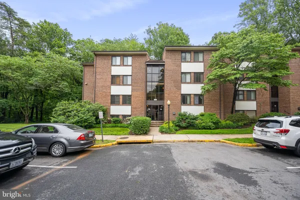 $380,000 | 1423 Northgate Square, Unit 142311C, Reston, VA 20190