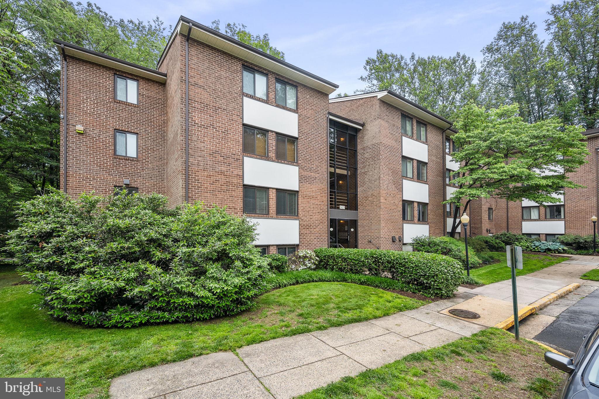 1423 Northgate Square, Unit 142311C Reston, VA 20190 - Photo 2 of 30