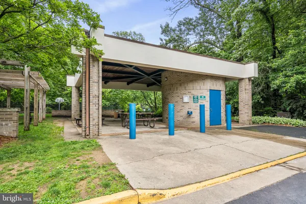 $380,000 | 1423 Northgate Square, Unit 142311C, Reston, VA 20190