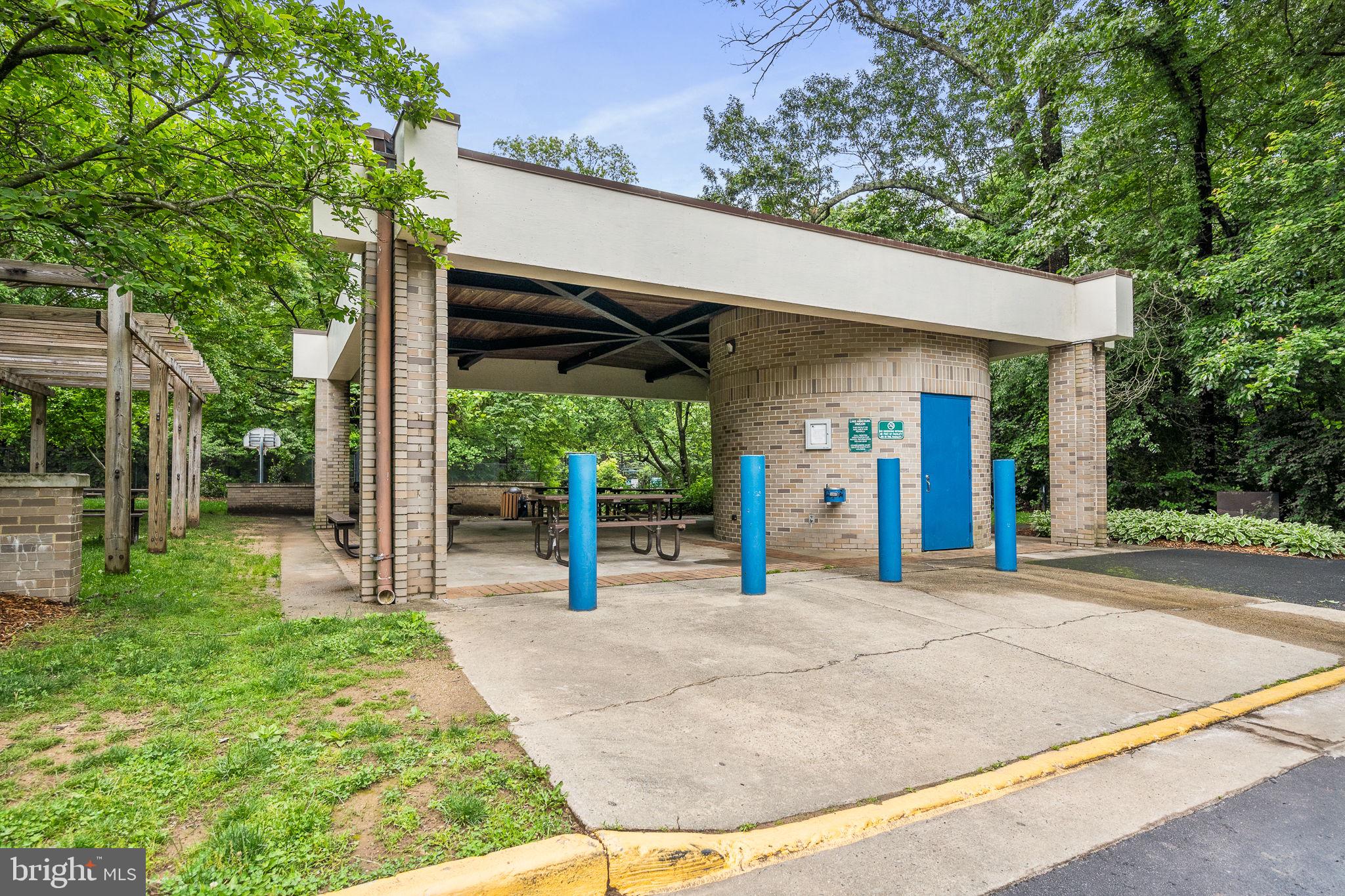 1423 Northgate Square, Unit 142311C Reston, VA 20190 - Photo 26 of 30