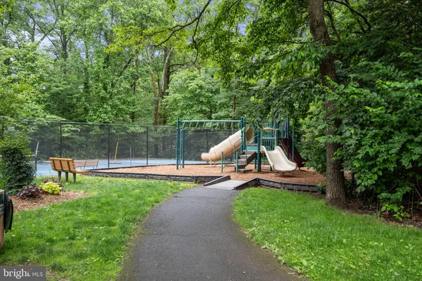 $380,000 | 1423 Northgate Square, Unit 142311C, Reston, VA 20190