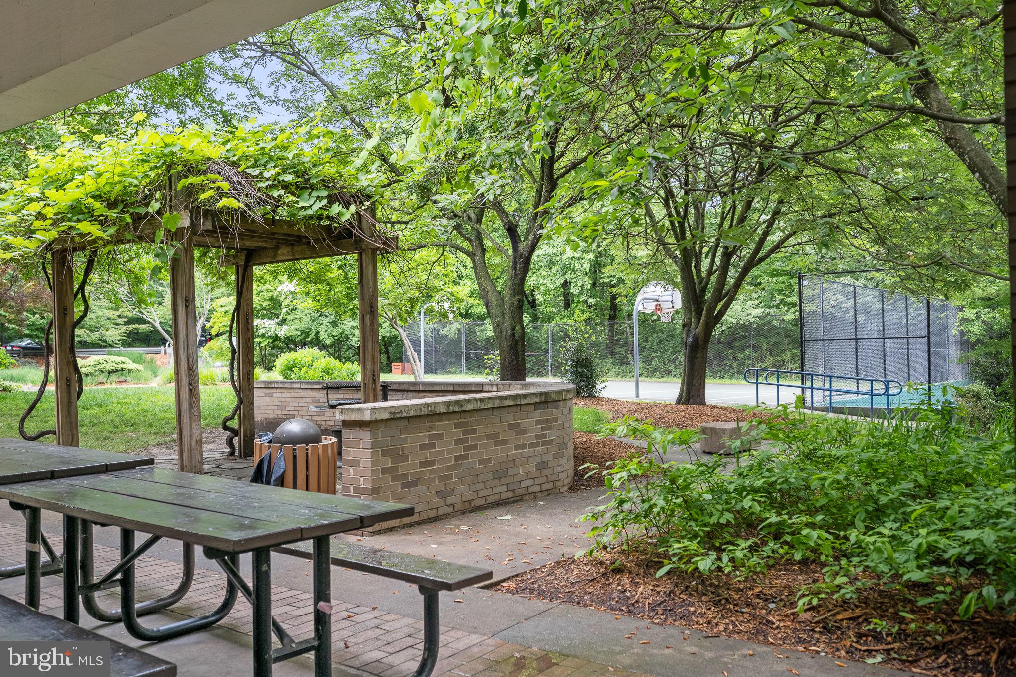 1423 Northgate Square, Unit 142311C Reston, VA 20190 - Photo 29 of 30