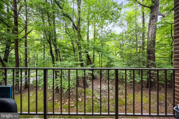 $380,000 | 1423 Northgate Square, Unit 142311C, Reston, VA 20190