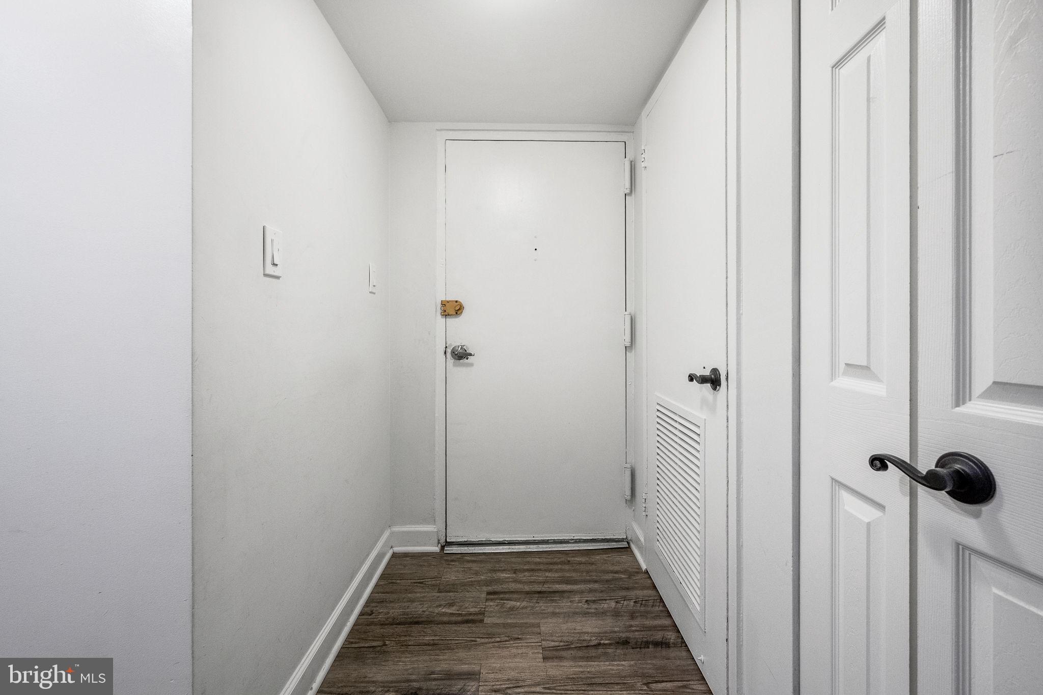 1423 Northgate Square, Unit 142311C Reston, VA 20190 - Photo 6 of 30