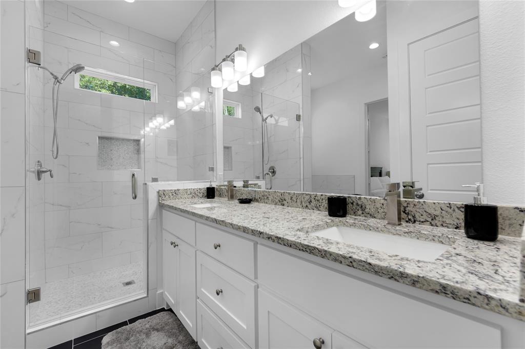 1838 Life Avenue Dallas, TX 75212 - Photo 12 of 17