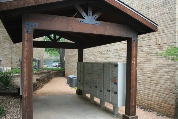 $1,600 | 8210 Bent Tree Road, Unit 113, Austin, TX 78759