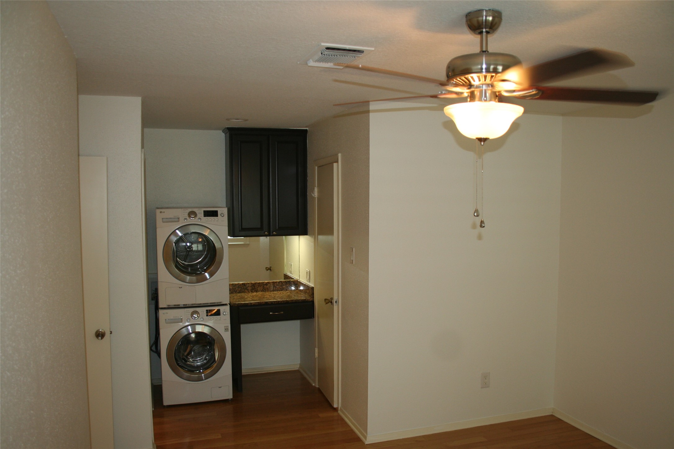 8210 Bent Tree Road, Unit 113 Austin, TX 78759 - Photo 9 of 16