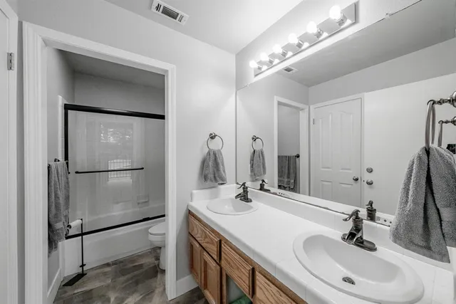 $575,000 | 2531 Scott Avenue, Clovis, CA 93611