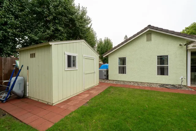 $575,000 | 2531 Scott Avenue, Clovis, CA 93611