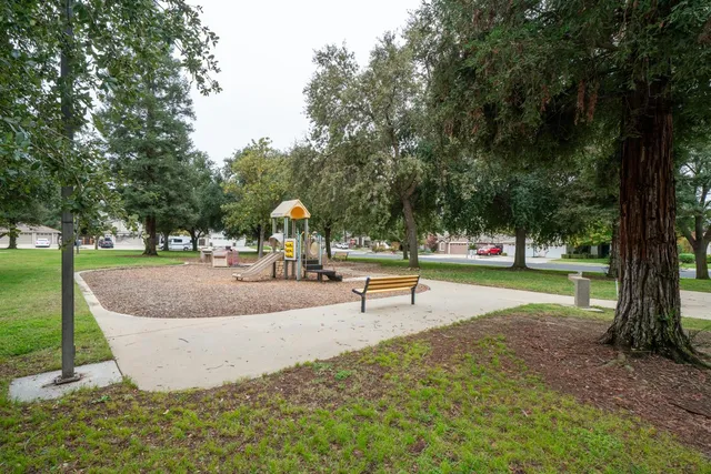 $575,000 | 2531 Scott Avenue, Clovis, CA 93611