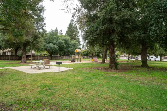 $575,000 | 2531 Scott Avenue, Clovis, CA 93611