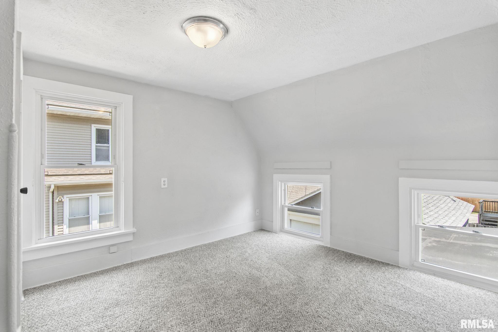 718 South State Street Springfield, IL 62704 - Photo 22 of 33